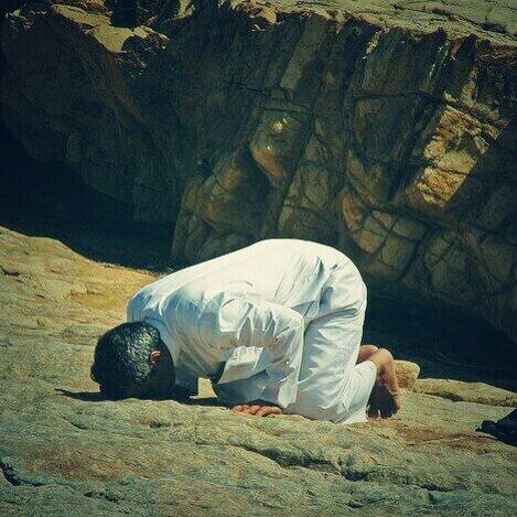 খাঁটি মুসলমান ও কপট মুসলমান